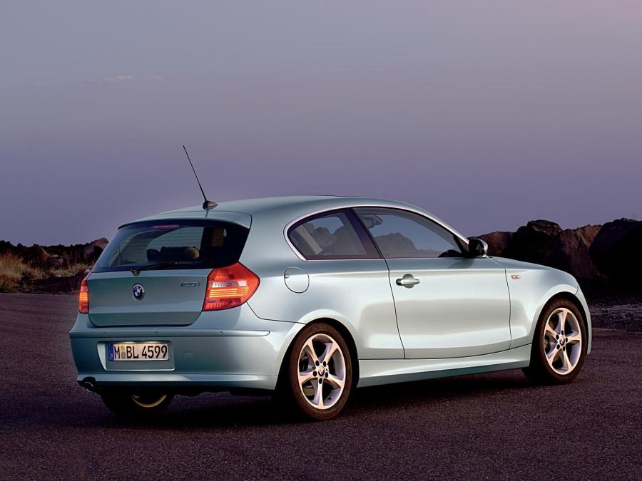  BMW 120i 3-Door 2007 года  (фото 22 из 70)